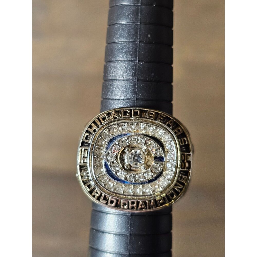 Chicago Bears NFL World Championship Replica Ring 1985 Perry